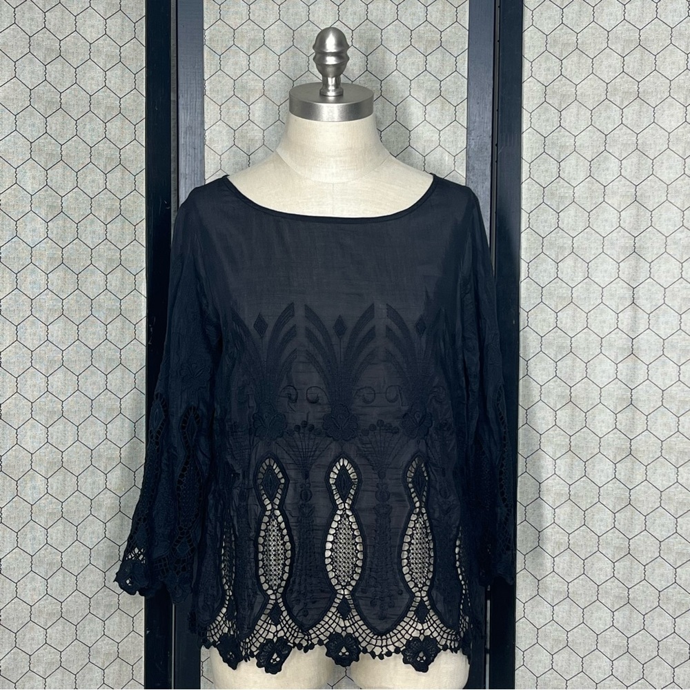 Banana Republic 3/4 Sleeve Crochet Lace Trim Top